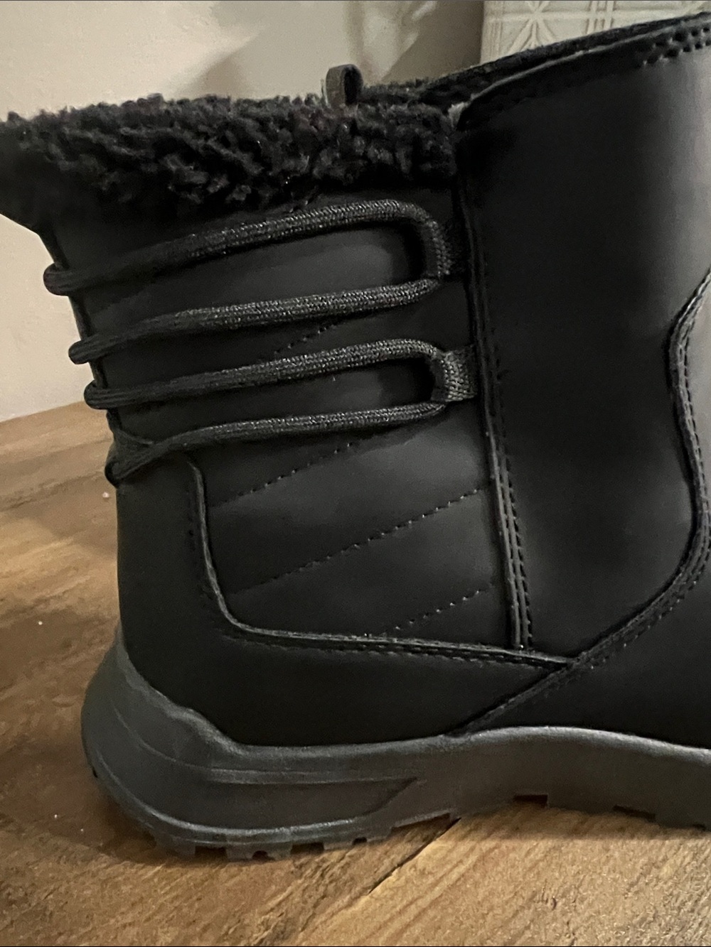 Eddie Bauer Black Women's Insulated Ankle Rain Boots - Picture 4 of 10